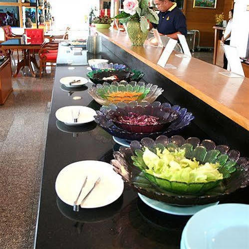 Chateau Chiangmai Hotel Chiang Mai Exteriör bild